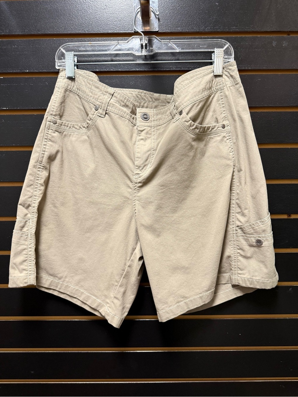 KÜHL Women’s Khaki Cargo Hiking Shorts Size 14 Stretch Outdoor Utility